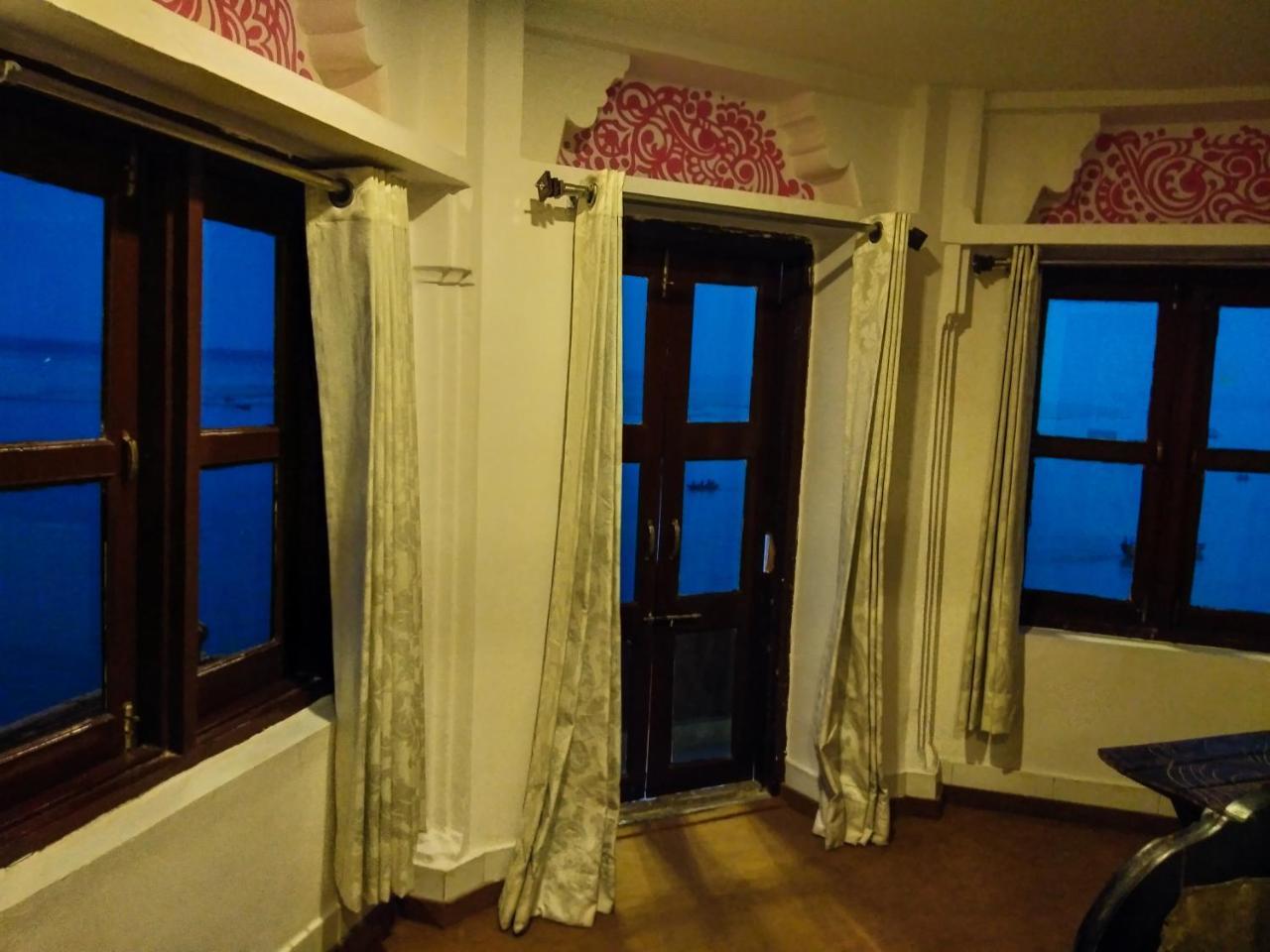 Dwivedi Hotels Hotel Elena Varanasi Eksteriør bilde