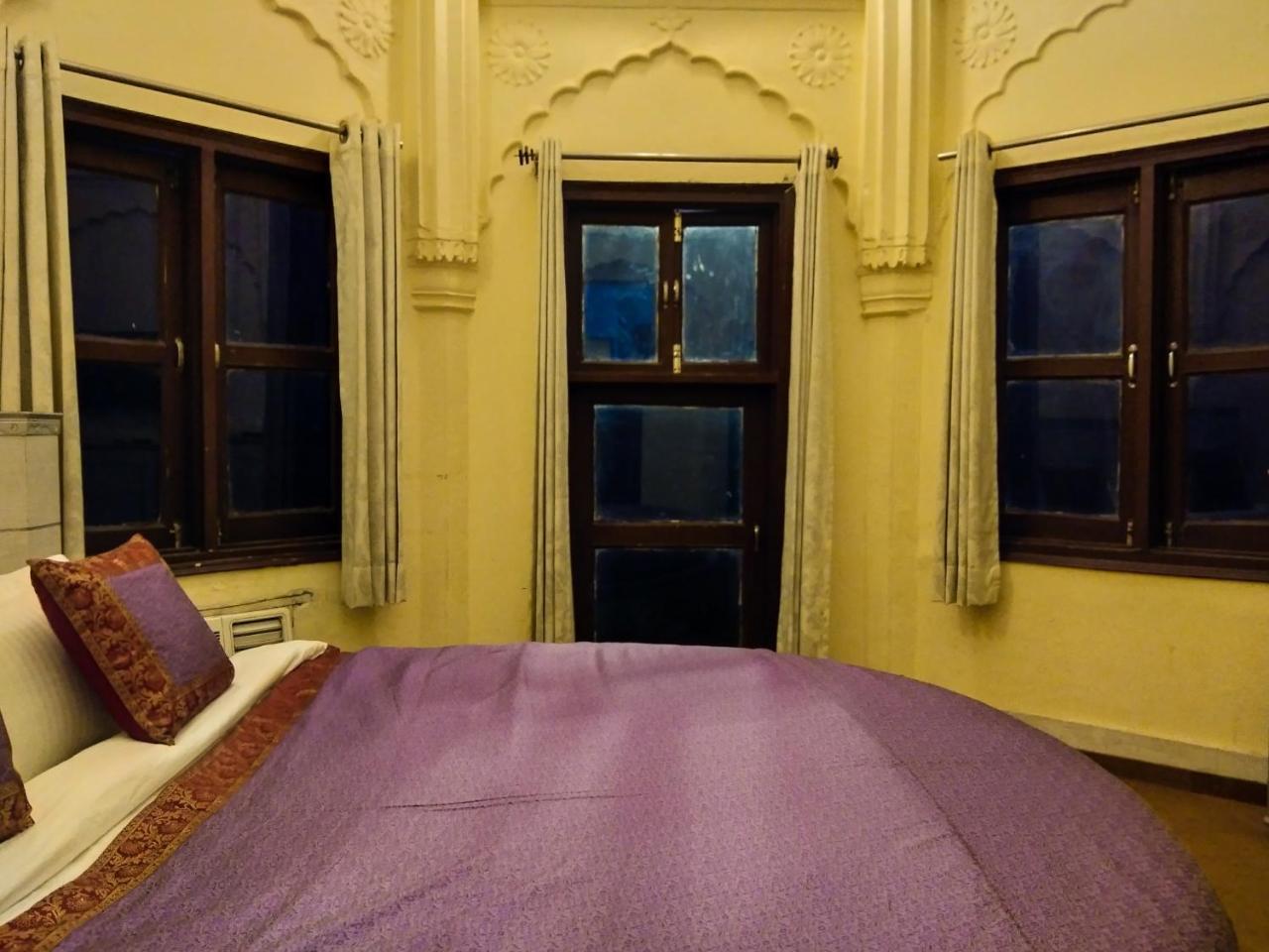 Dwivedi Hotels Hotel Elena Varanasi Eksteriør bilde