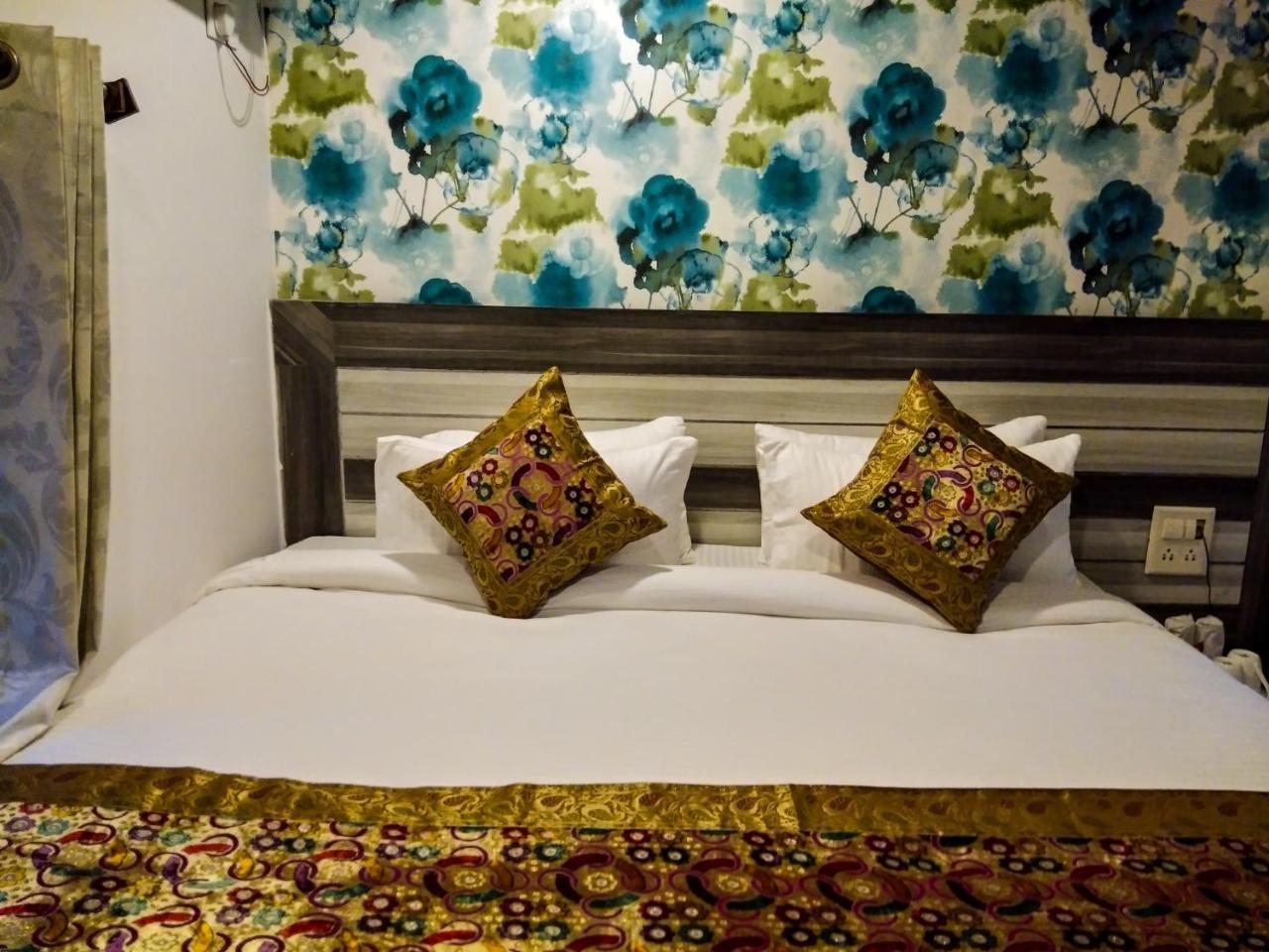 Dwivedi Hotels Hotel Elena Varanasi Eksteriør bilde