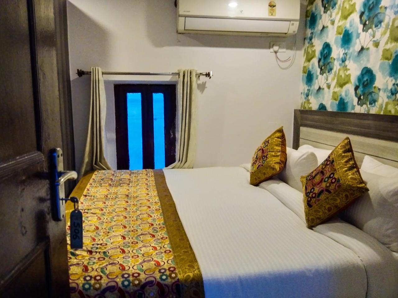 Dwivedi Hotels Hotel Elena Varanasi Eksteriør bilde