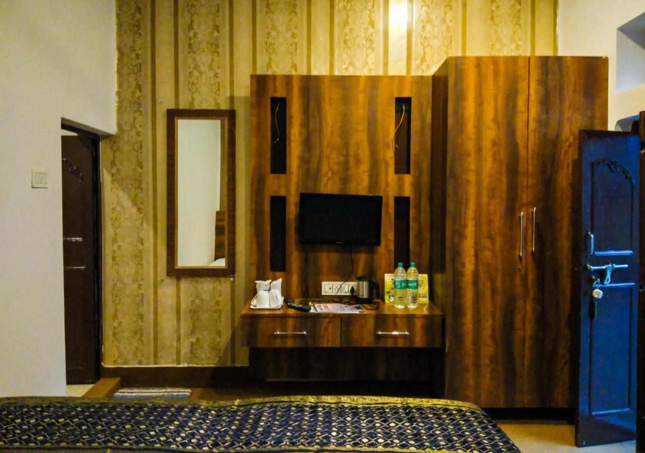 Dwivedi Hotels Hotel Elena Varanasi Eksteriør bilde