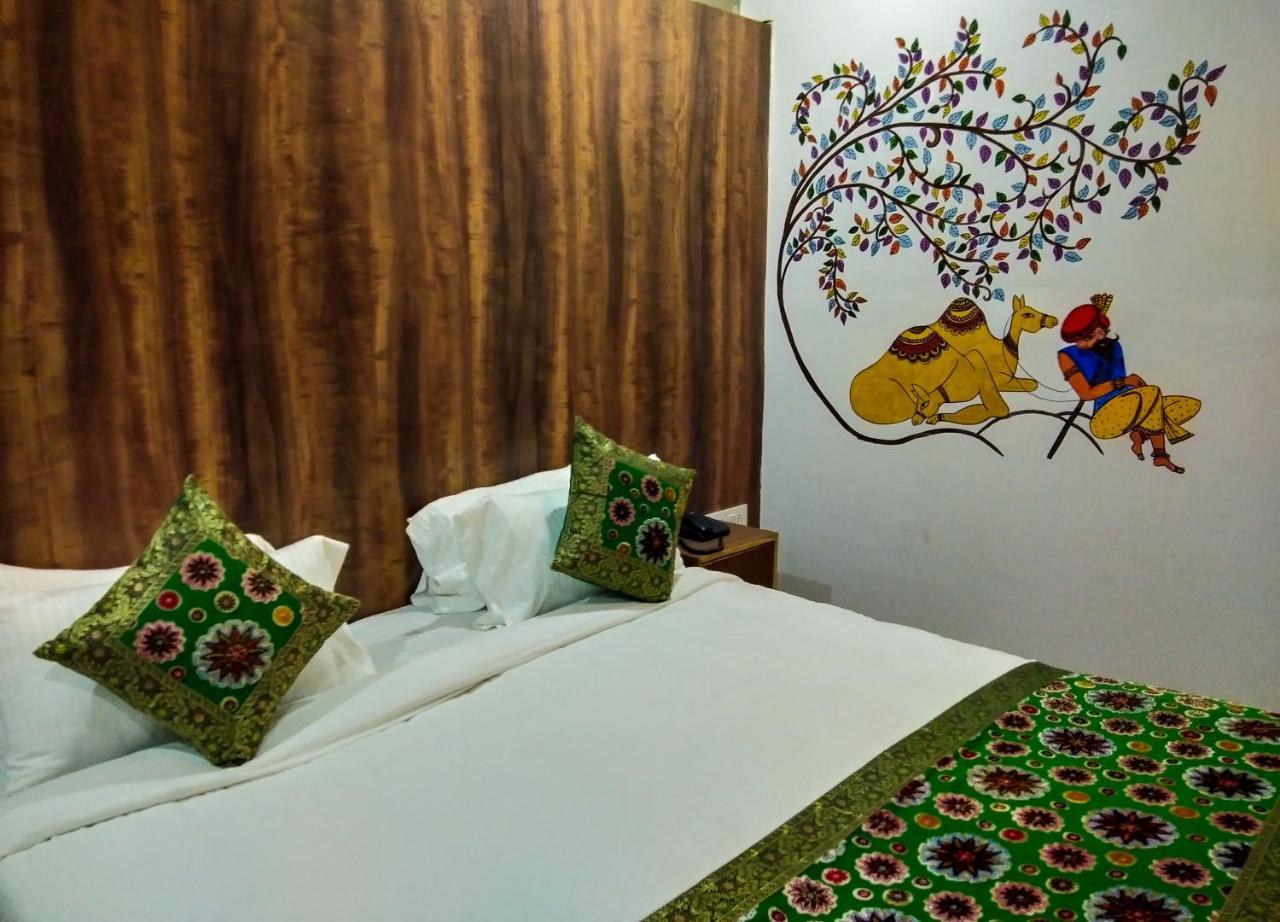 Dwivedi Hotels Hotel Elena Varanasi Eksteriør bilde