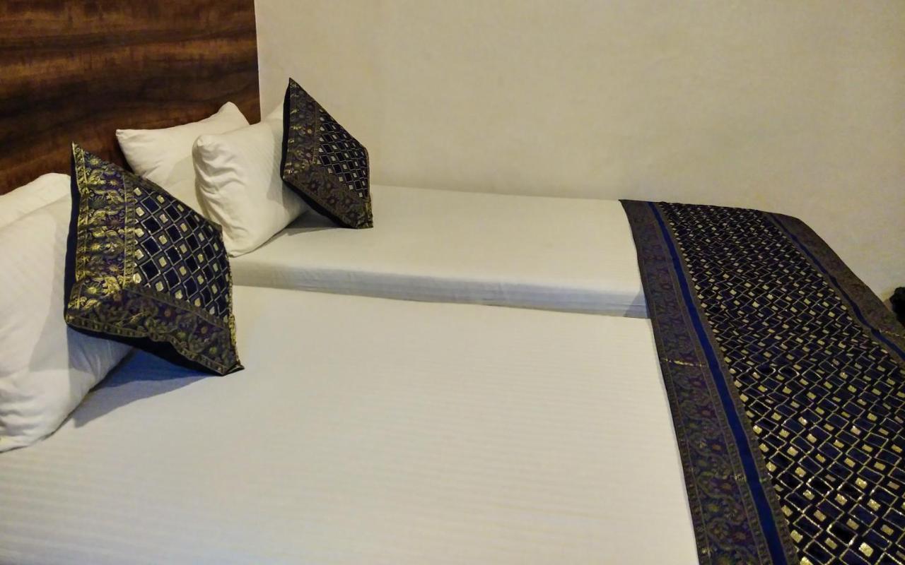 Dwivedi Hotels Hotel Elena Varanasi Eksteriør bilde