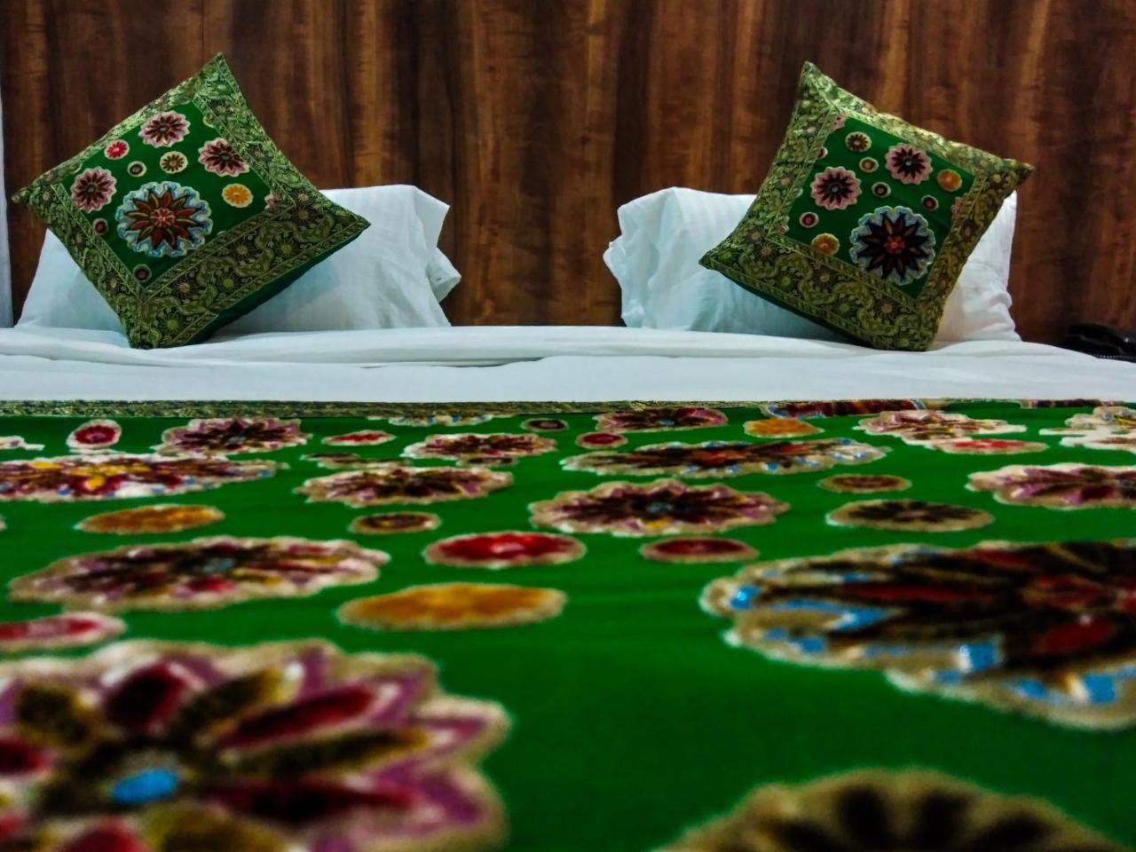 Dwivedi Hotels Hotel Elena Varanasi Eksteriør bilde