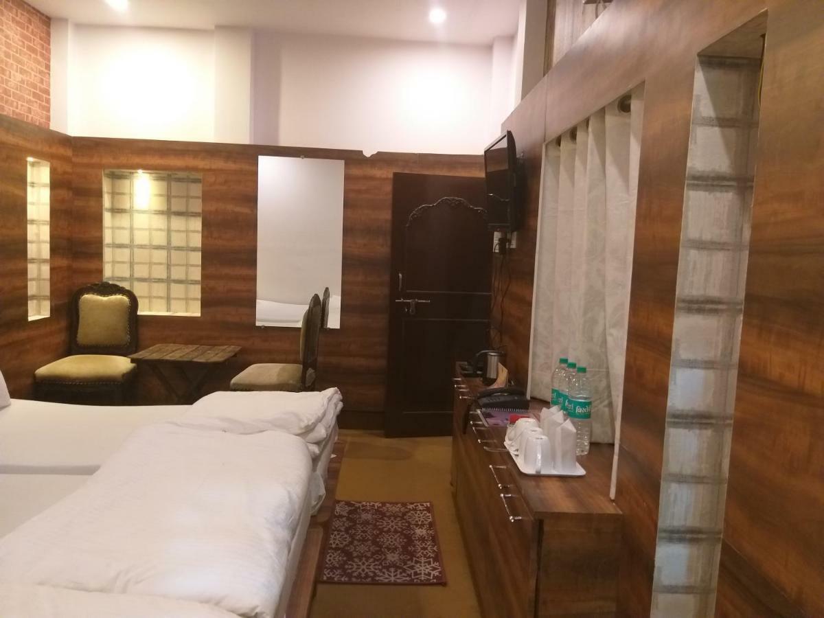 Dwivedi Hotels Hotel Elena Varanasi Eksteriør bilde