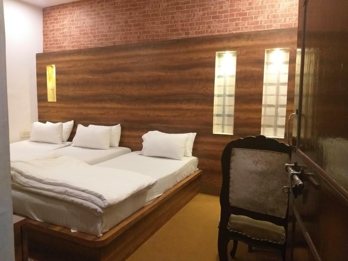 Dwivedi Hotels Hotel Elena Varanasi Eksteriør bilde